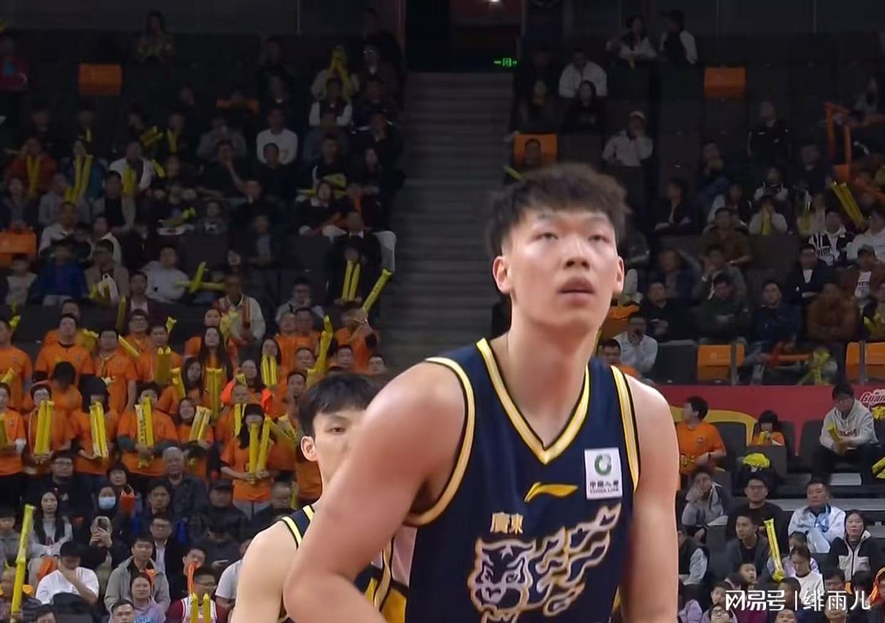 图片报:前柏林联合主帅鲍姆加特在门兴新帅名单上